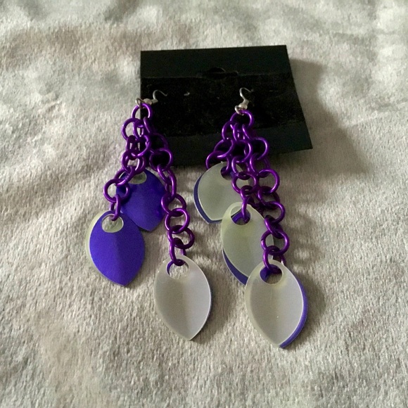 Titanium Dragon Scale Earrings with black light reactive scales. - Picture 1 of 6